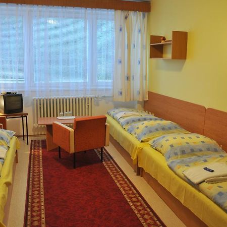Hotel Komarov Brno Buitenkant foto