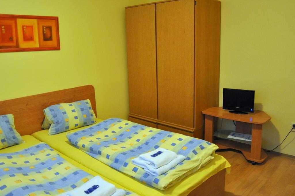 Hotel Komarov Brno Buitenkant foto