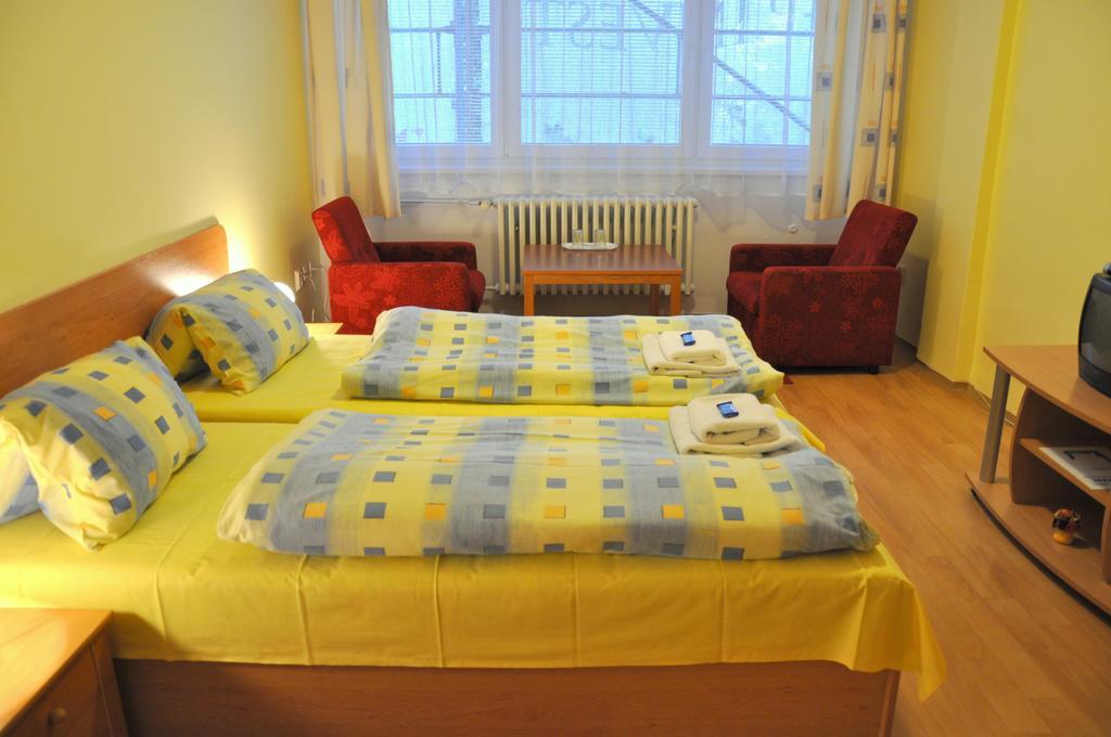 Hotel Komarov Brno Buitenkant foto