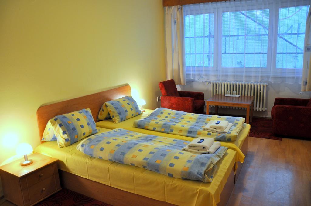 Hotel Komarov Brno Buitenkant foto